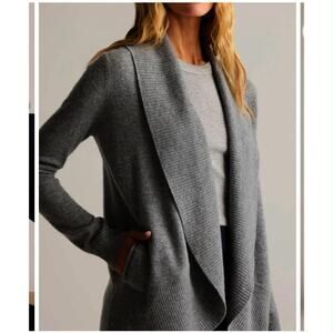 Quince Sweater Cardigan Gray Women’s Size Medium M Mongolian Cashmere